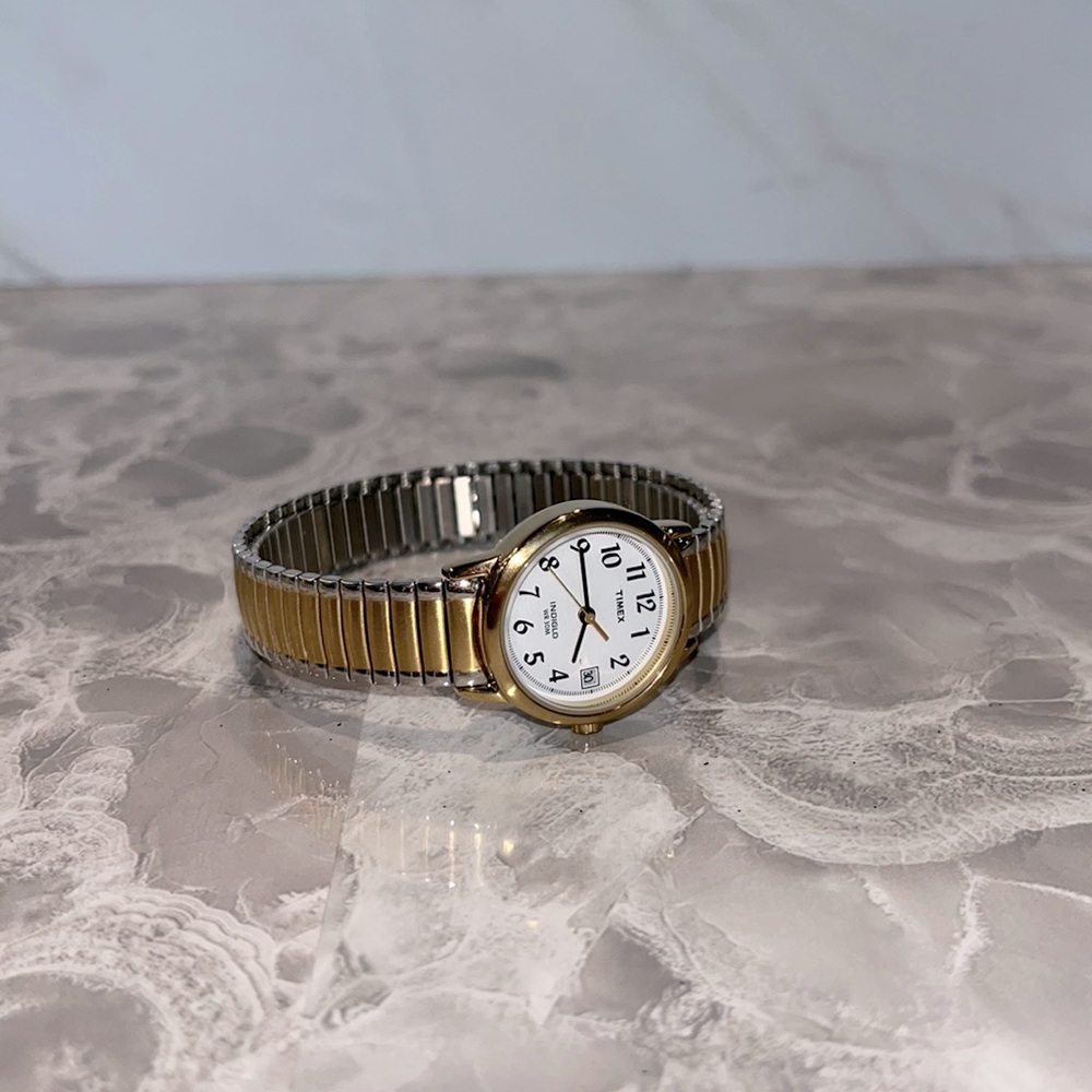 NEW Timex womens easy reader 25mm date watch